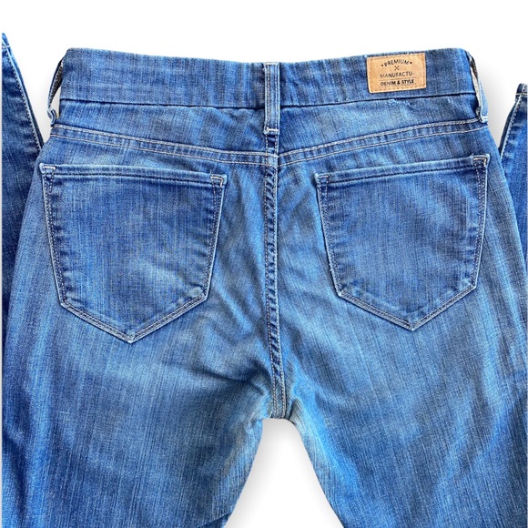 Curvy Stiletto Skinny High Rise High Waisted Jeans lit Designed in Los Angeles - Picture 13 of 16